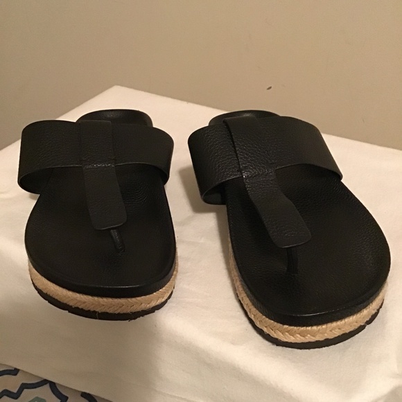 Vince Shoes - 🤫VINCE, women’s size 6 medium, new condition, see pictures,